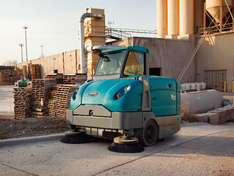 工廠掃地機(jī)怎么用？為什么工廠要使用掃地機(jī)