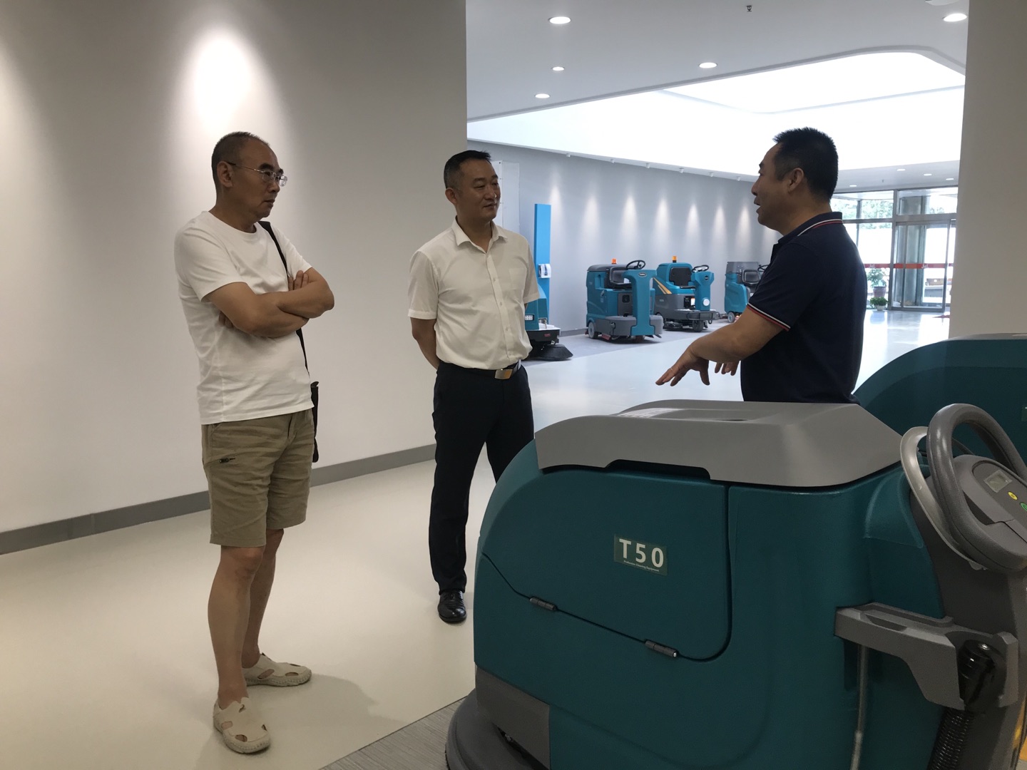 一款好的工廠洗地機，讓您的勞動力更高效