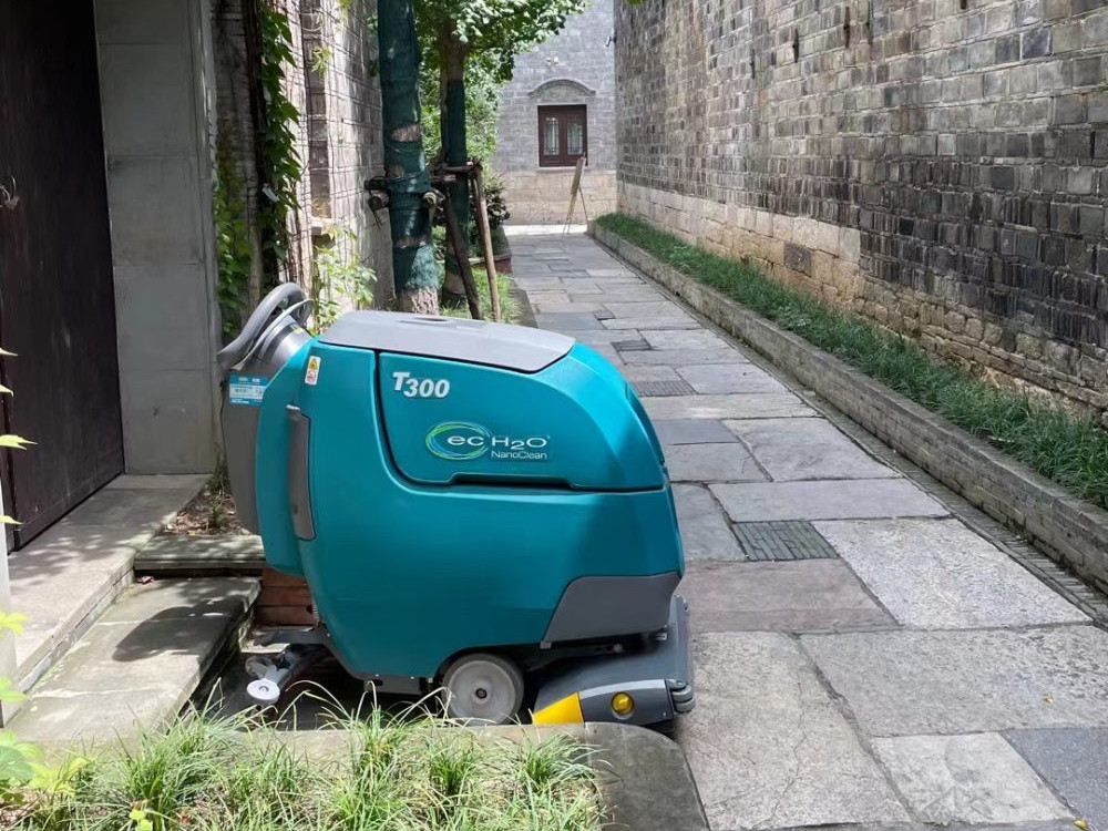 清潔員工的新寵，商用洗地機(jī)到底有多好？